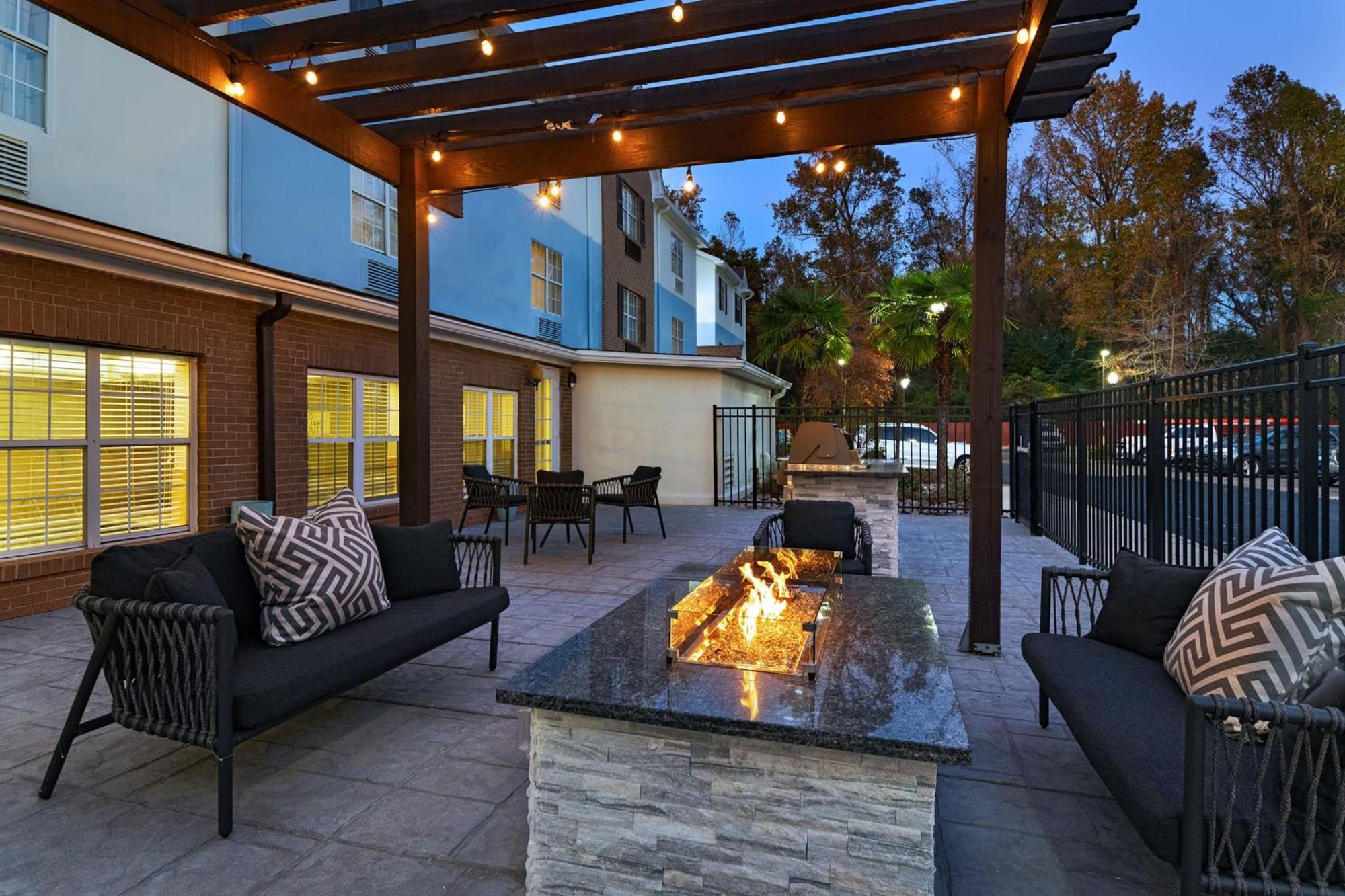 Towneplace Suites By Marriott Baton Rouge South Экстерьер фото